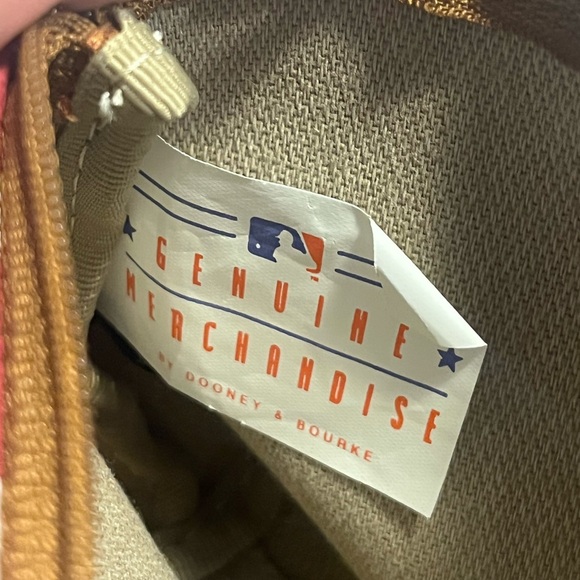 EUC Dooney & Bourke STL Cardinals Zip Clutch Like New - Picture 6 of 6